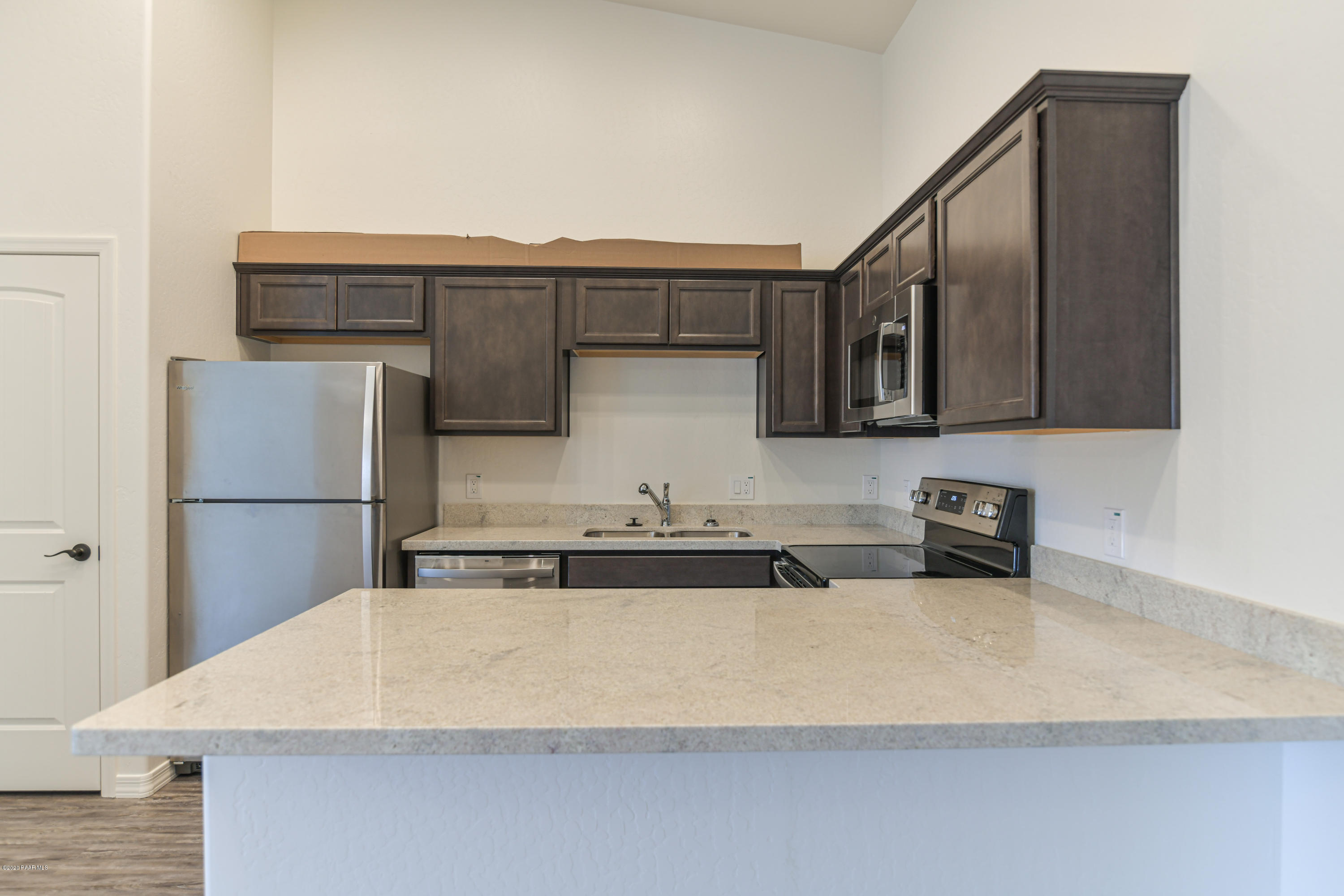 8362 Florentine Road Prescott Valley, AZ 86314 - Photo 6 of 39 Duplex Unit A Kitchen 2