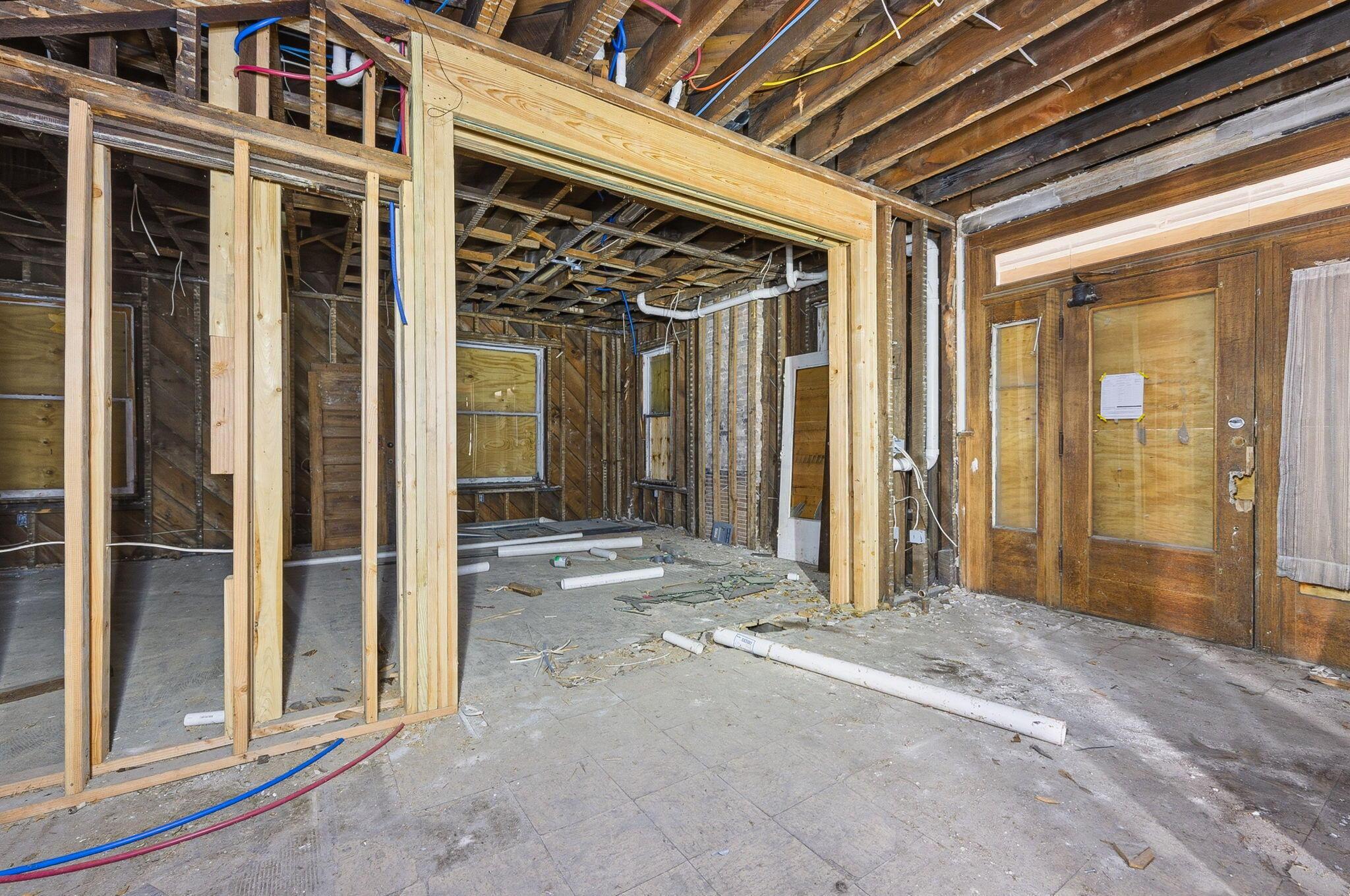 1703 Bryden Road Columbus, OH 43205 - Photo 11 of 63 first floor