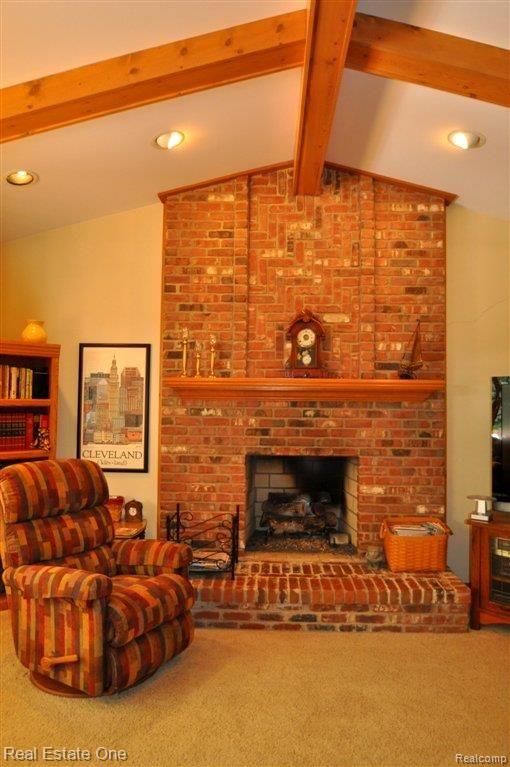 3352 Summit Ridge Drive Rochester, MI 48306 - Photo 5 of 25 Wood Beams & Natural FP