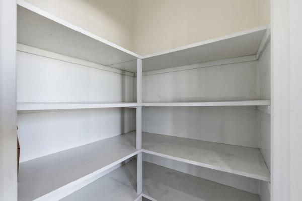 384 Millbrook Street Hanford, CA 93230 - Photo 23 of 59