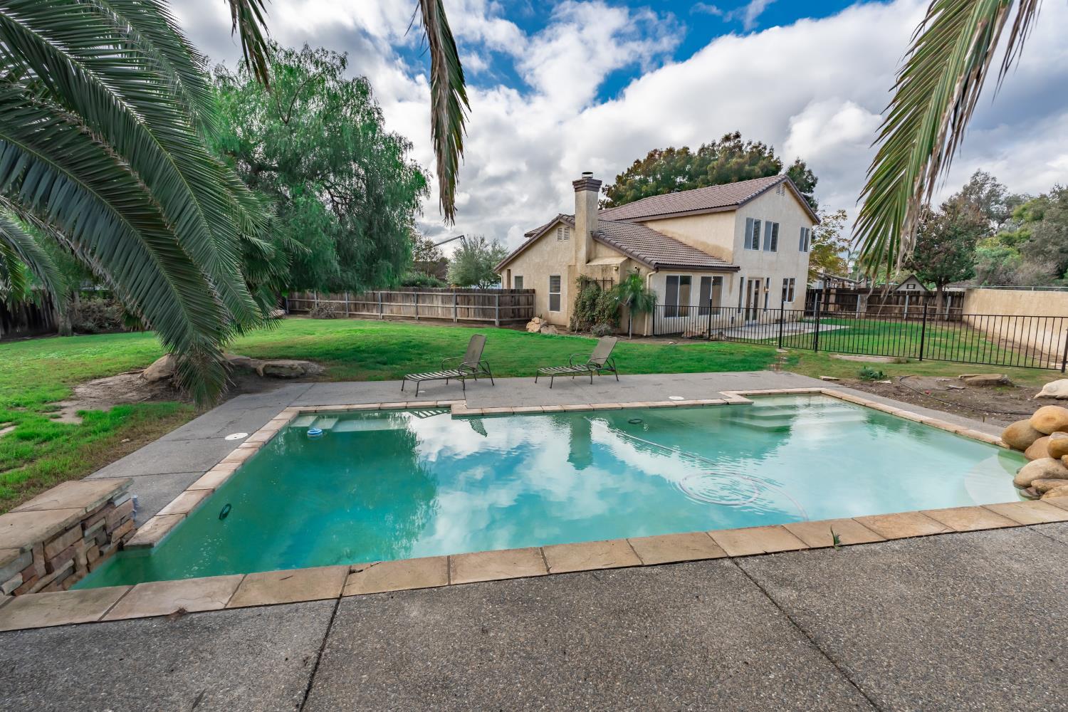 384 Millbrook Street Hanford, CA 93230 - Photo 52 of 59