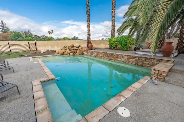 $554,000 | 384 Millbrook Street, Hanford, CA 93230