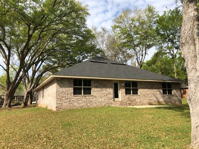 13176 Vincent Court Foley, AL 36535 - Photo 3 of 17