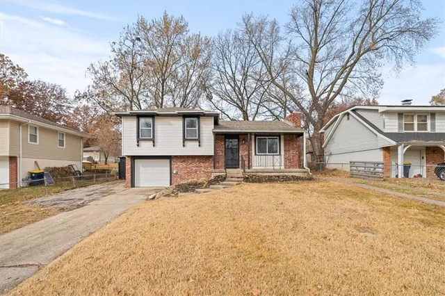 $259,900 | 5412 Northeast 56th Place, Kansas City, MO 64119