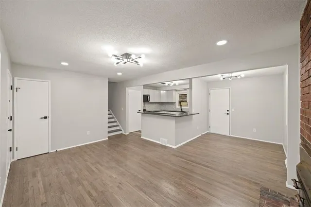 $259,900 | 5412 Northeast 56th Place, Kansas City, MO 64119