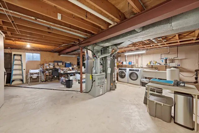 a view of a storage & utility room
