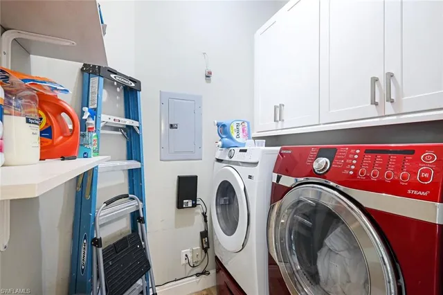 $798,000 | 898 Egrets Run, Unit 201, Naples, FL 34108