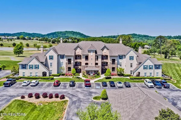 $299,900 | 535304 Rarity Bay Parkway, Unit 304D, Vonore, TN 37885