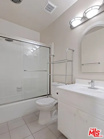 $2,138 | 1538 11th Street, Unit 7, Santa Monica, CA 90401