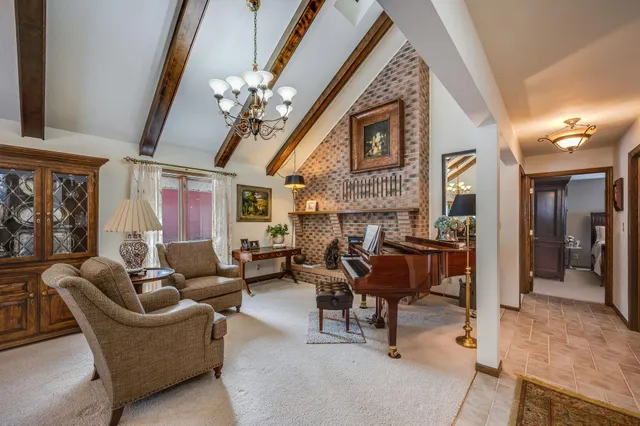 $334,900 | 211 Tanglewood Lane, Blue Earth, MN 56013