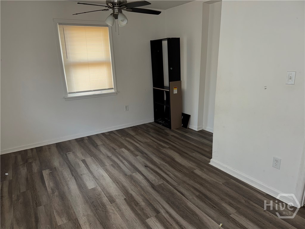 910 Staley Avenue Savannah, GA 31405 - Photo 12 of 17