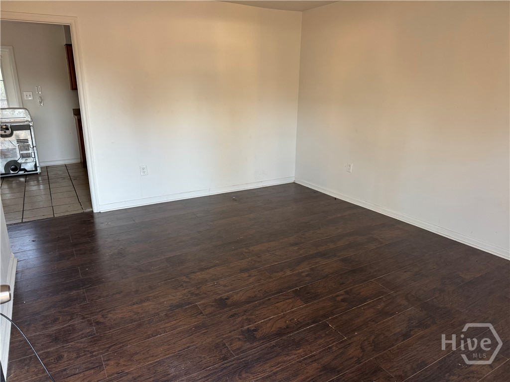 910 Staley Avenue Savannah, GA 31405 - Photo 2 of 17