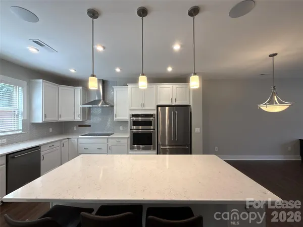 $3,900 | 17023 Soho Drive, Charlotte, NC 28204