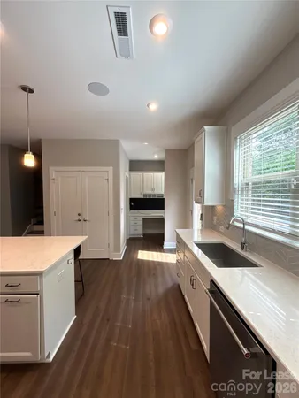 $3,900 | 17023 Soho Drive, Charlotte, NC 28204