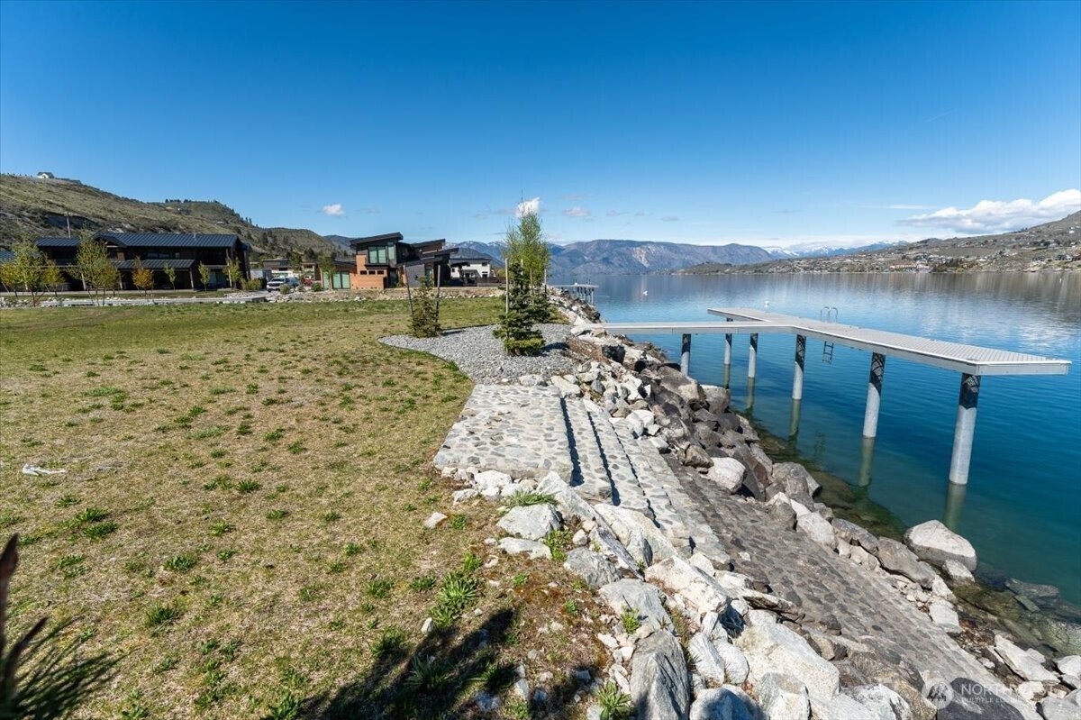 105 Bass Lane Chelan, WA 98816 - Photo 9 of 29 a view of building with outdoor space