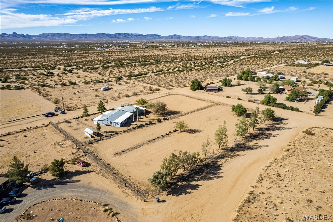 828 Ligurta Road Golden Valley, AZ 86413 - Photo 8 of 53 Gallery Image 8