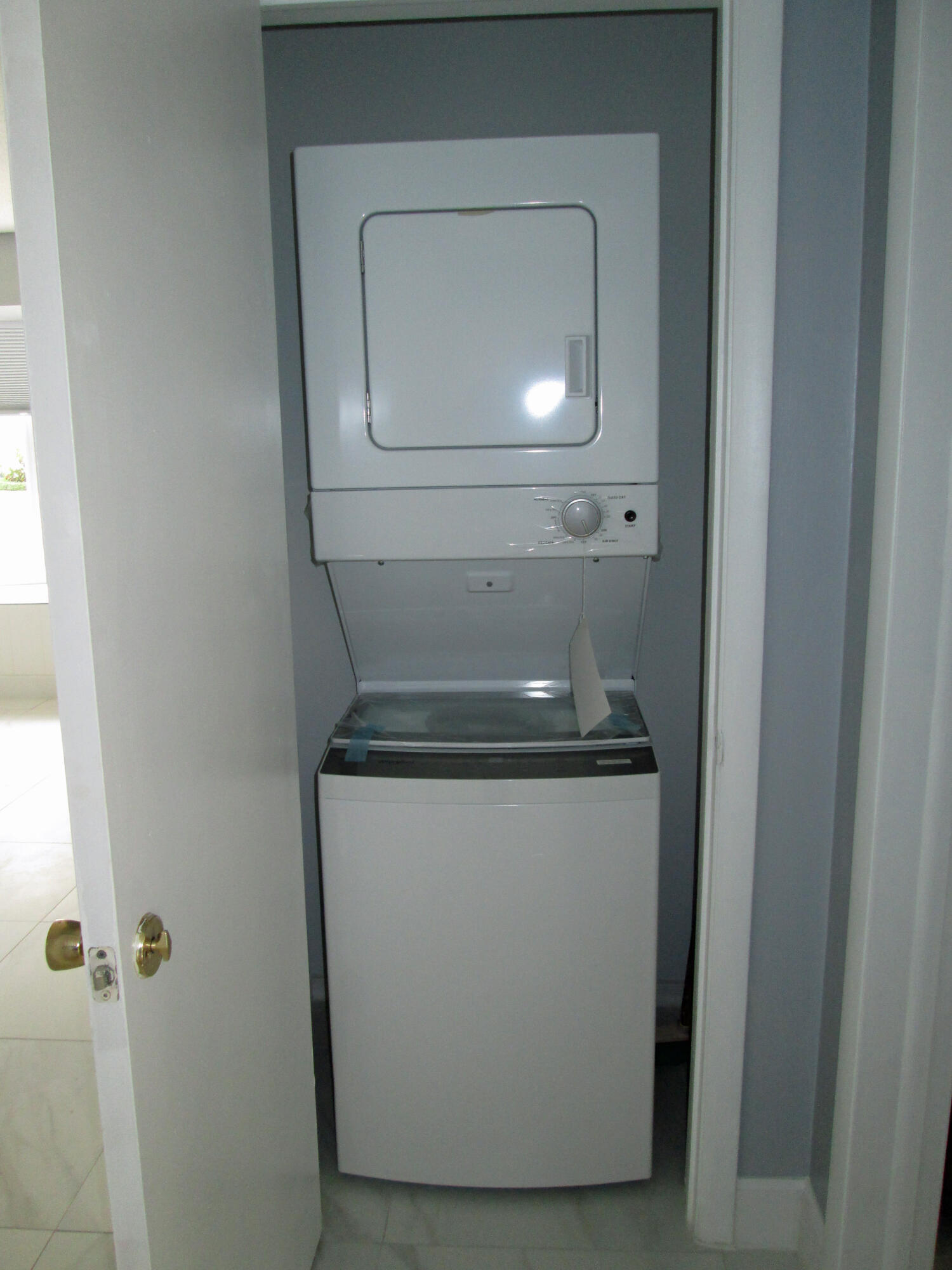 1911 Northeast 27th Court, Unit 13 Lighthouse Point, FL 33064 - Photo 36 of 48 IMG_2814