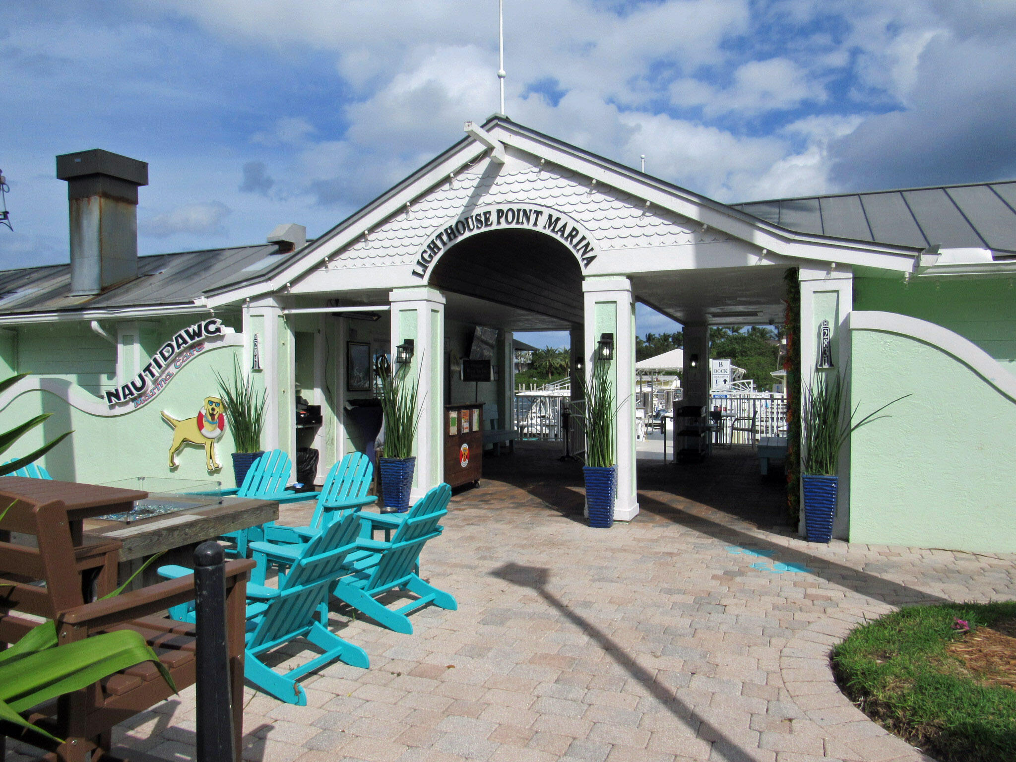 1911 Northeast 27th Court, Unit 13 Lighthouse Point, FL 33064 - Photo 44 of 48 Lighthouse Point 043