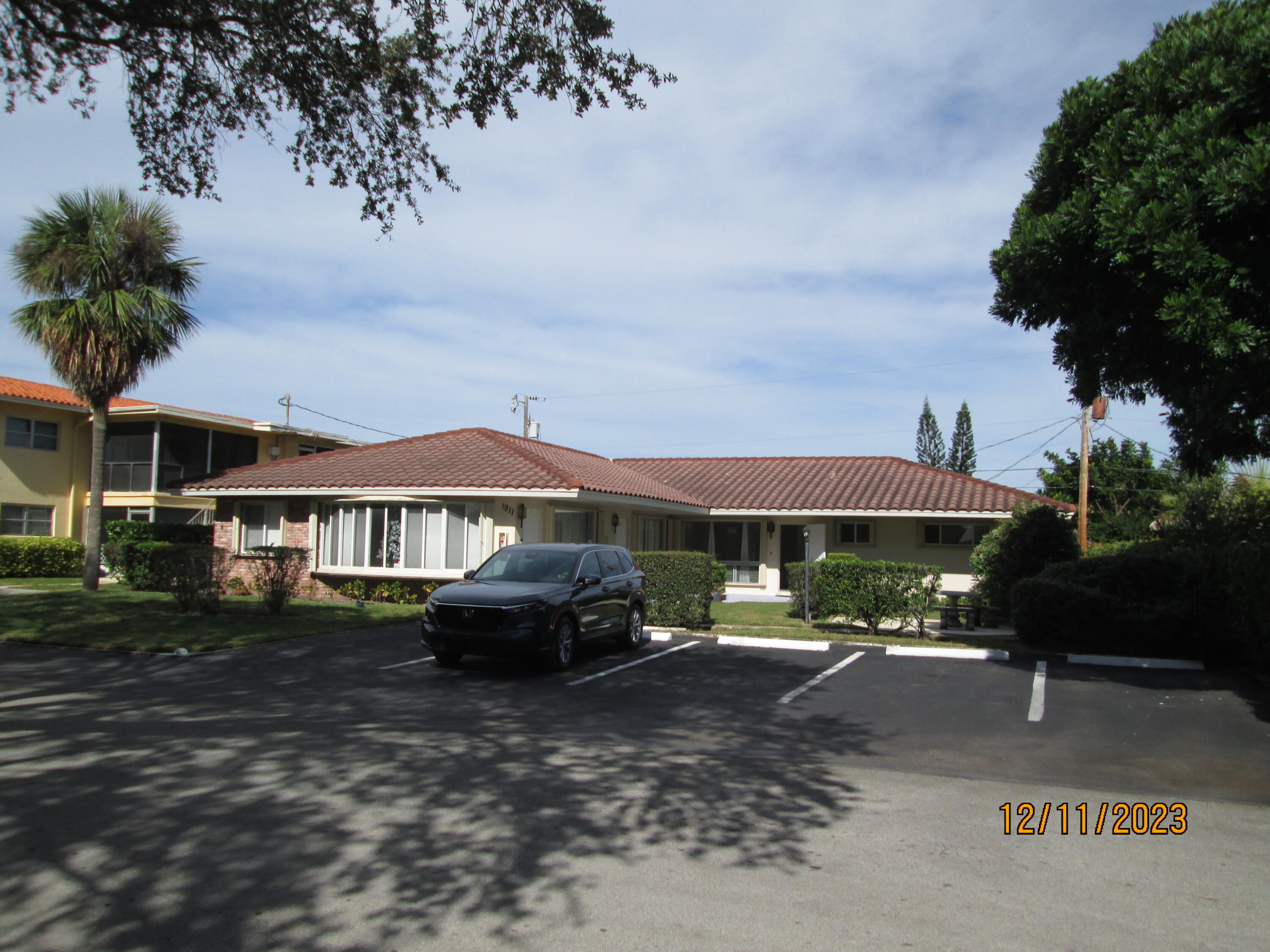 1911 Northeast 27th Court, Unit 13 Lighthouse Point, FL 33064 - Photo 7 of 48 02