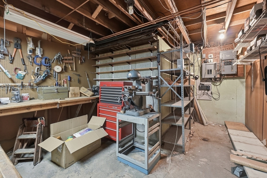 95 Woodridge Road Wayland, MA 01778 - Photo 23 of 38 Gallery Image 23