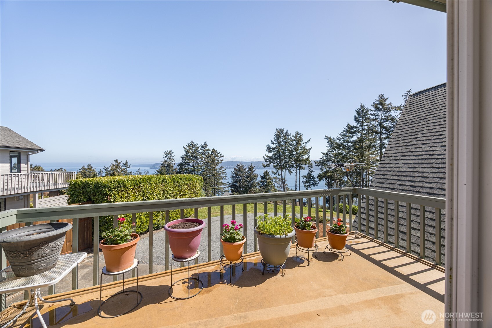 382 Discovery Way Sequim, WA 98382 - Photo 27 of 40 a view of a terrace with furniture