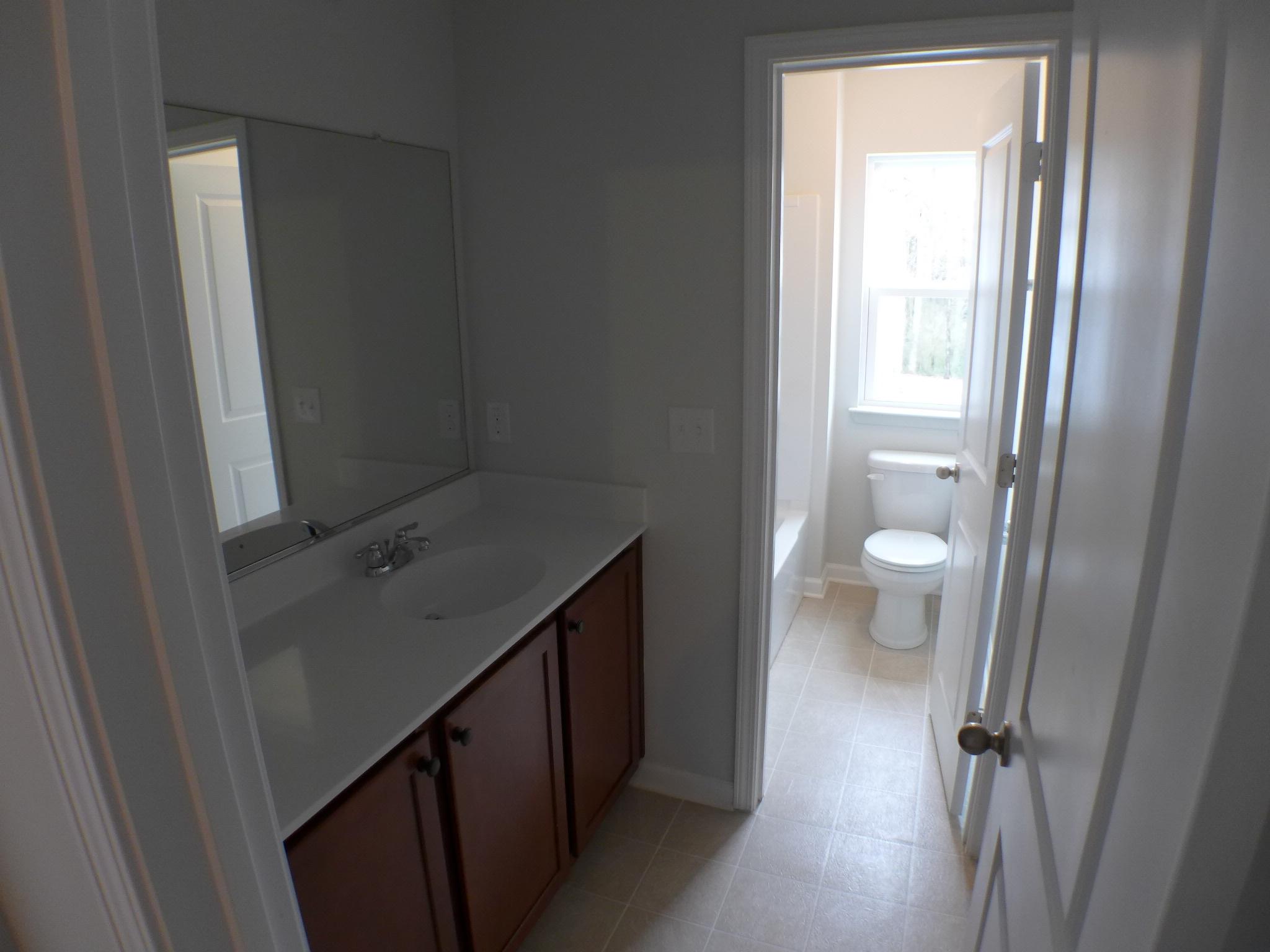 152 Hickory Ridge Way Summerville, SC 29483 - Photo 34 of 43 Upstairs BTH