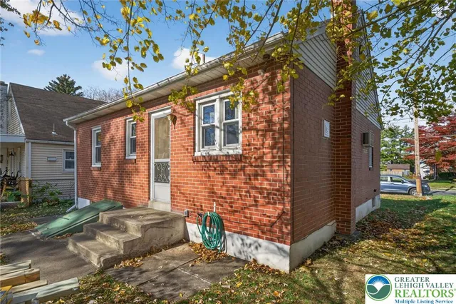 $235,000 | 148 West Brookdale Street, Allentown, PA 18103
