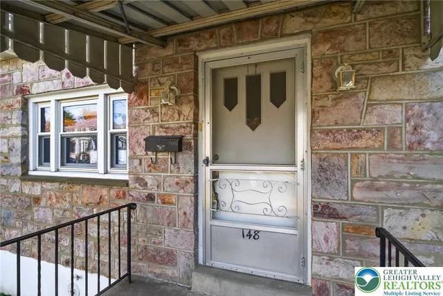 $235,000 | 148 West Brookdale Street, Allentown, PA 18103