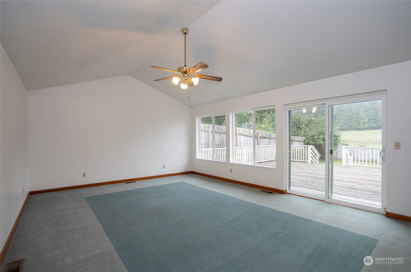 8908 Key Peninsula Highway Northwest Lakebay, WA 98349 - Photo 11 of 37