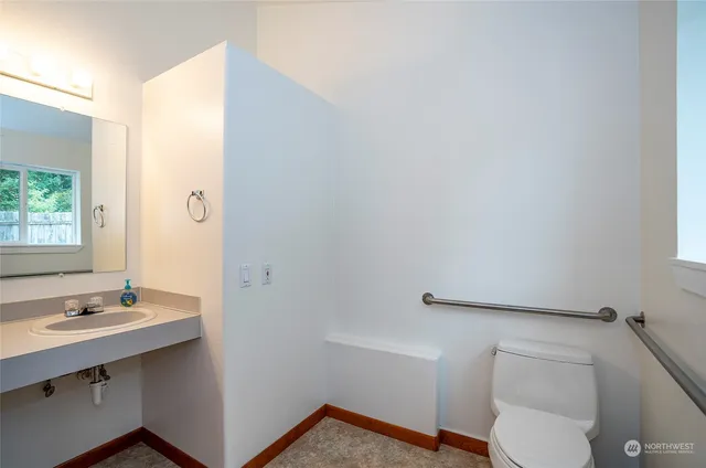 $464,900 | 8908 Key Peninsula Highway Northwest, Lakebay, WA 98349