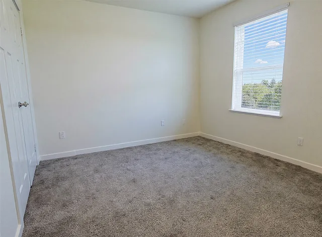 $1,950 | 21155 Gosling Road, Unit 7B, Spring, TX 77388