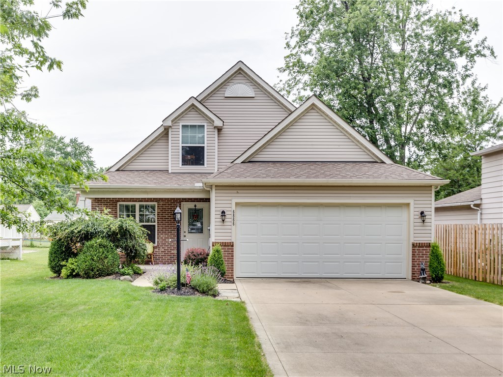 6866 Franke Road Middleburg Heights, OH 44130 - Photo 2 of 33