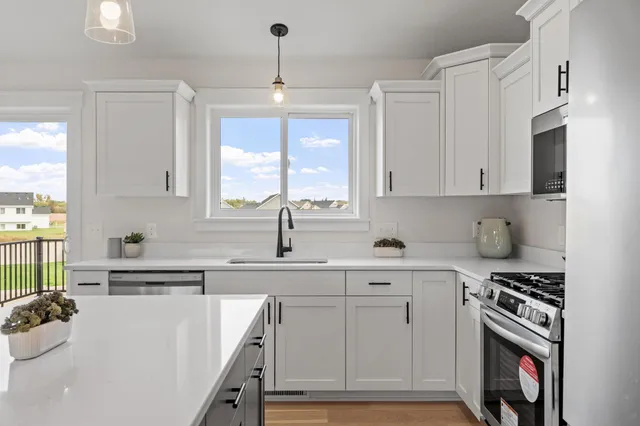 $529,900 | 602 Grouse Way, New Richmond, WI 54017