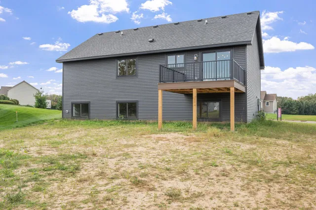 $529,900 | 602 Grouse Way, New Richmond, WI 54017