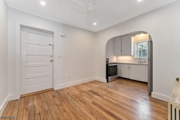 $1,700 | 74 Main Street, Unit 7, Califon, NJ 07830