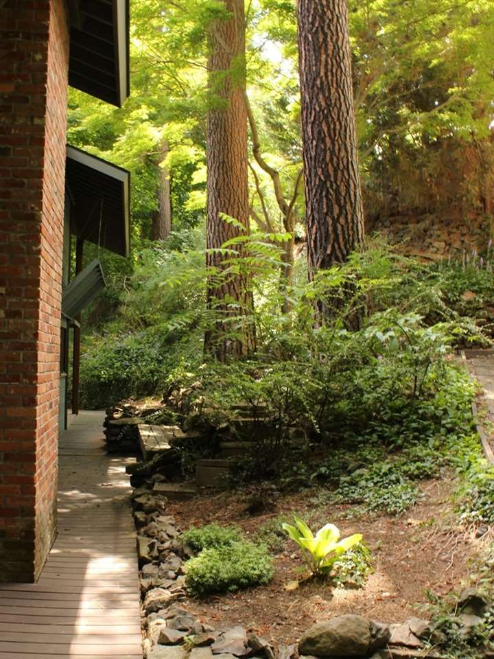 1918 South Syringa Road Spokane, WA 99203 - Photo 20 of 20 Gallery Image 20