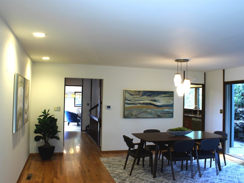 1918 South Syringa Road Spokane, WA 99203 - Photo 4 of 20 Gallery Image 4