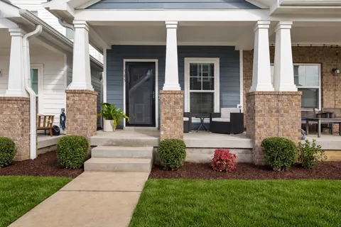 $394,990 | 969 Ashland Pl Drive, Nashville, TN 37218