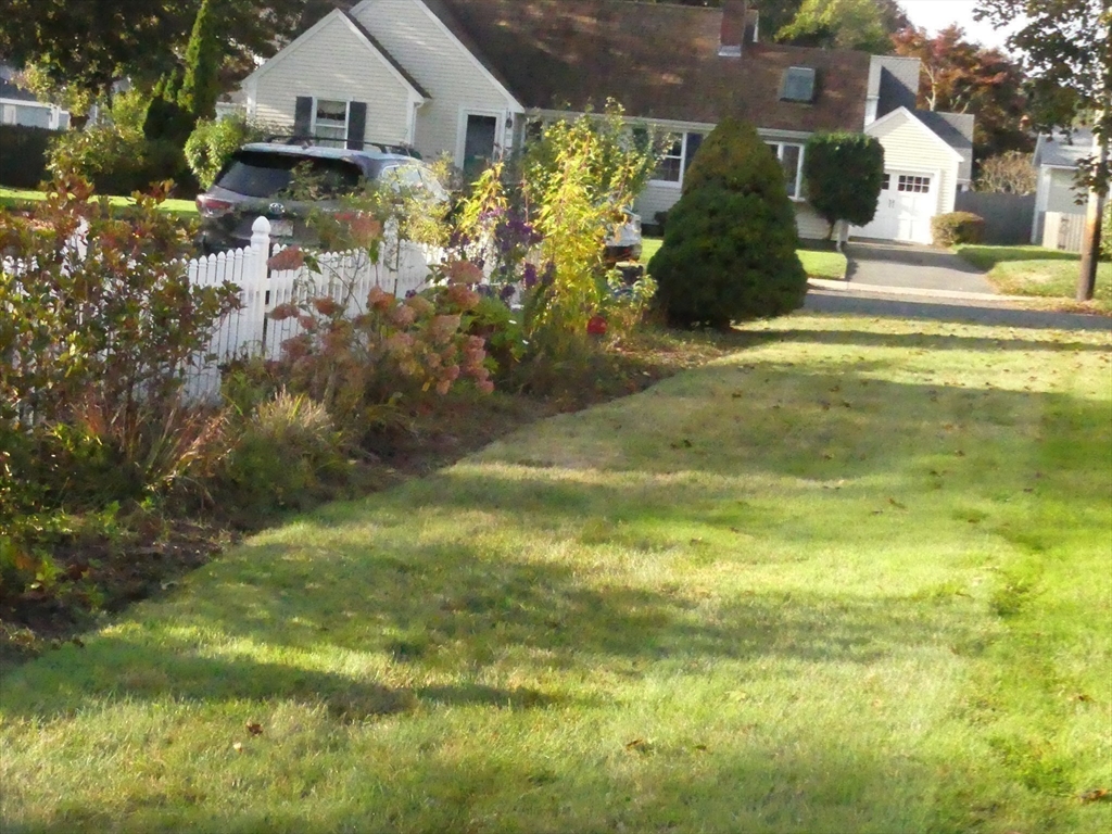52 Ellsworth Avenue Beverly, MA 01915 - Photo 24 of 24 a view of a yard in front of house