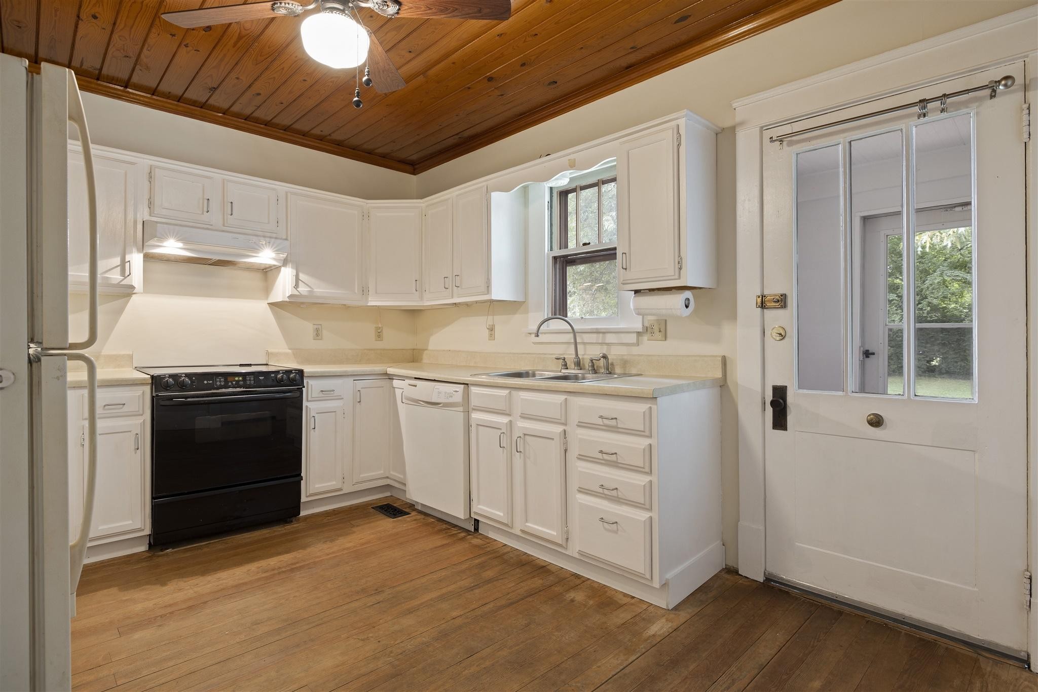 4911 Rowan Road Knoxville, TN 37912 - Photo 7 of 24 Gallery Image 7