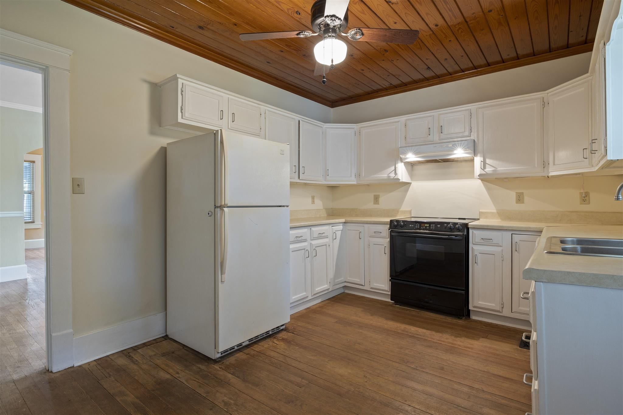 4911 Rowan Road Knoxville, TN 37912 - Photo 8 of 24 Gallery Image 8