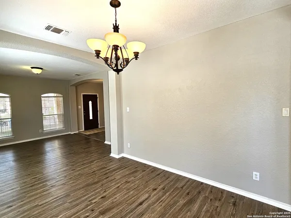 $2,300 | 316 Julian Point, Cibolo, TX 78108