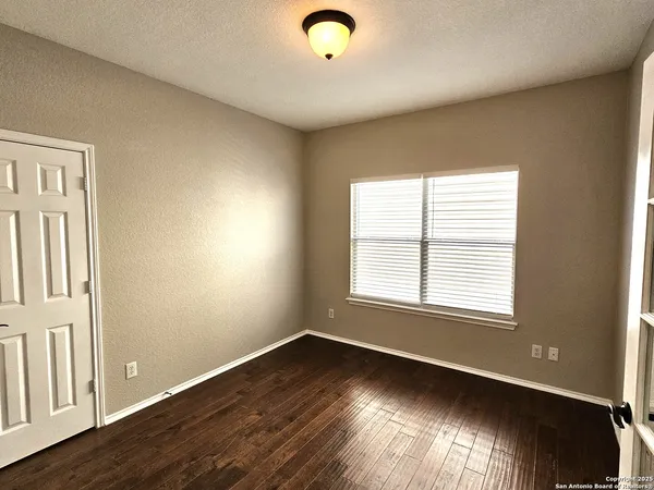 $2,300 | 316 Julian Point, Cibolo, TX 78108