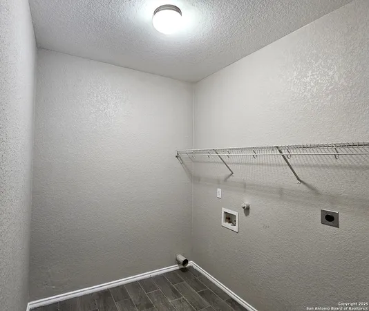 $2,300 | 316 Julian Point, Cibolo, TX 78108