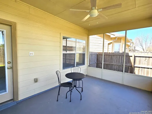 $2,300 | 316 Julian Point, Cibolo, TX 78108