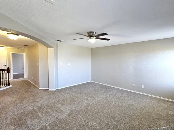 $2,300 | 316 Julian Point, Cibolo, TX 78108