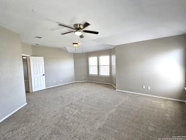 $2,300 | 316 Julian Point, Cibolo, TX 78108