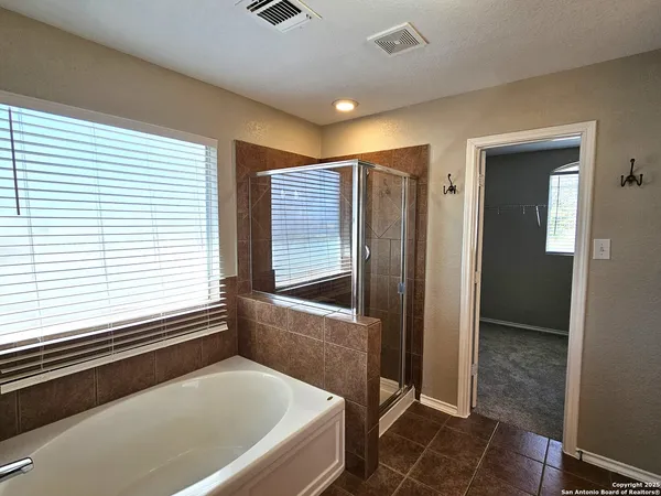 $2,300 | 316 Julian Point, Cibolo, TX 78108