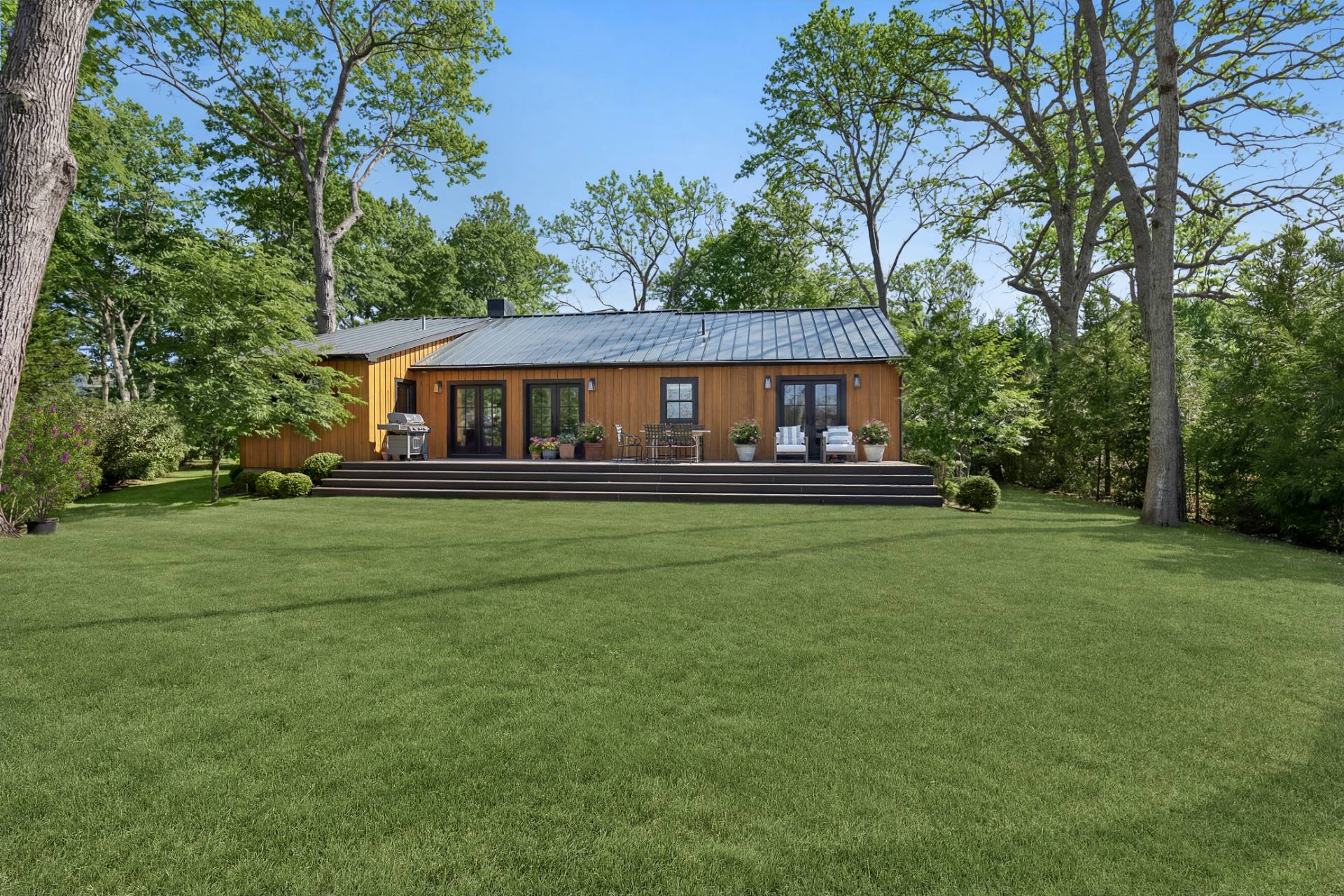 31 Noyack Harbor Road Sag Harbor, NY 11963 - Photo 13 of 14