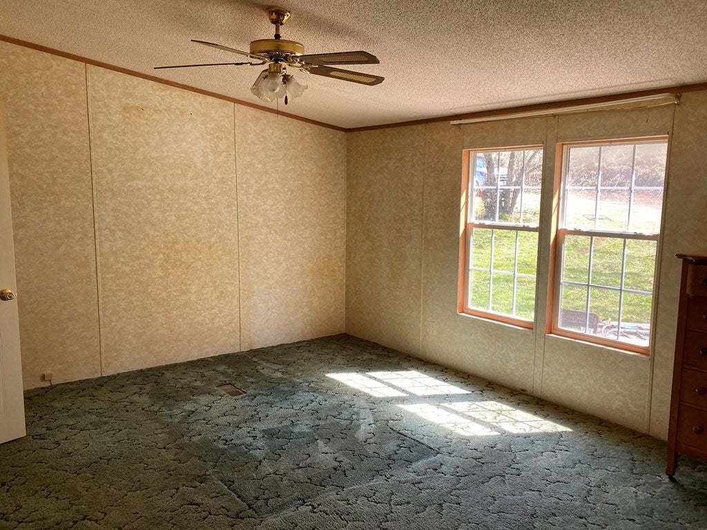 1358 6 Farm Road Tazewell, VA 24651 - Photo 11 of 22 Gallery Image 11